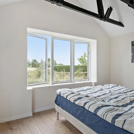 Stunning In With Kitchen Holiday home *