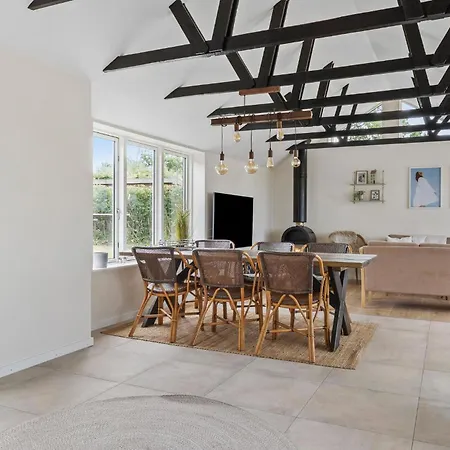 Feriehus Awesome In With Wifi Bogense