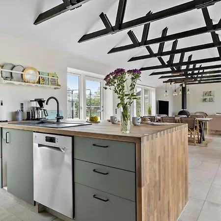 Stunning In With Kitchen Holiday home